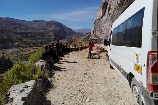 Colca Full Day - Mirador de los Andes and the volcano lineup