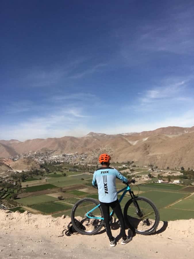 Congata Rover,3 hours bike ride tour in arequipa - Pedaling out of the city instead of riding in a van