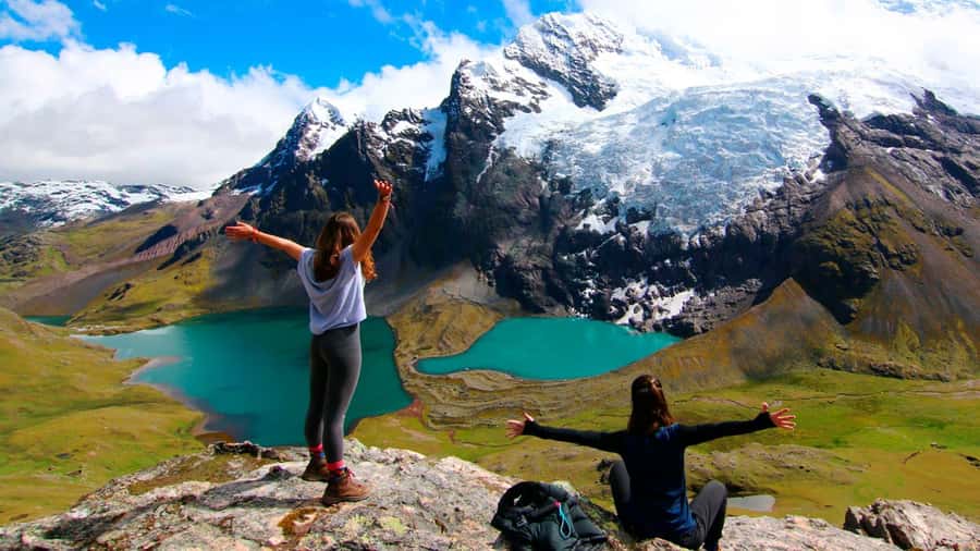 Cusco: Ausangate Tour 7 Lagoons full day - Breakfast in Pacchanta after three hours on the road