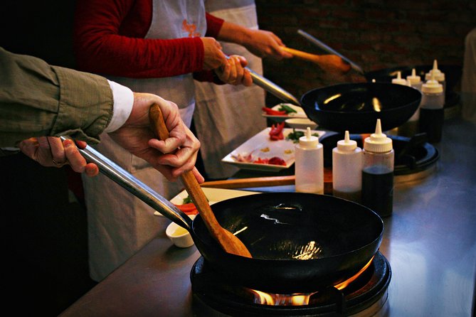 Cusco Billingual Cooking Class at 6pm - Starting at C. Palacio 135 at 6 p.m.