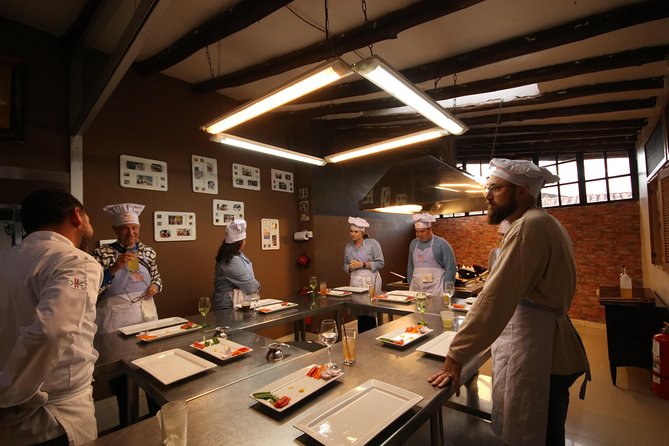 Cusco Billingual Cooking Class at 6pm - Should you book the Cusco cooking class?