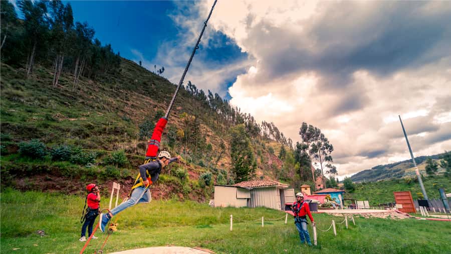 Cusco: Bungee Jump and Slingshot Combo Adventure - Who Will Enjoy This Most?