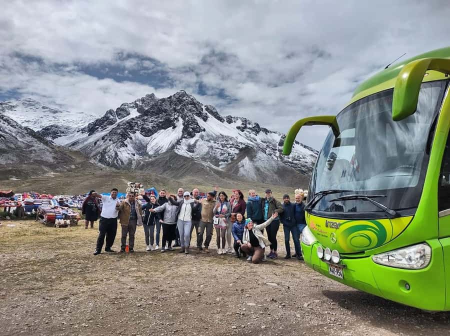 Cusco: Bus Turistico Puno Cusco con Tour y Buffet - Andahuaylillas and the Sistine Chapel of America
