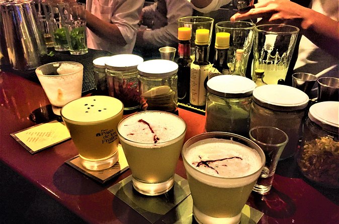 Cusco by Night: Walking tour, Pisco Sour Lesson, Dinner - Learning to make a Pisco sour at Museo del Pisco