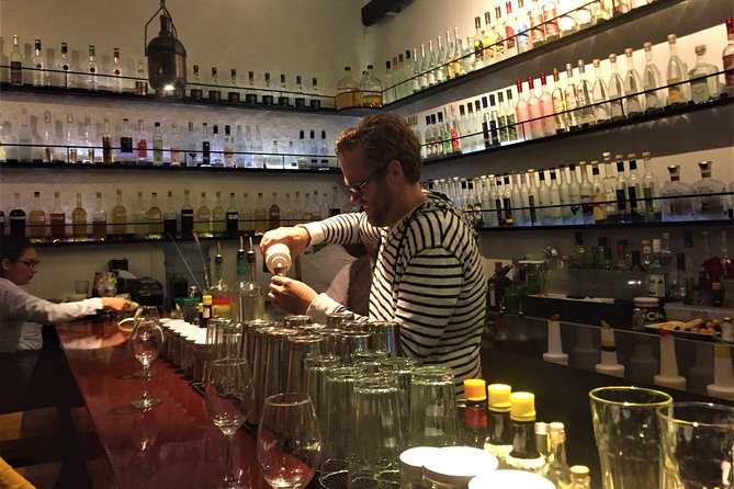 Cusco by Night: Walking tour, Pisco Sour Lesson, Dinner - Starting at the Plaza de Armas and Cusco Cathedral