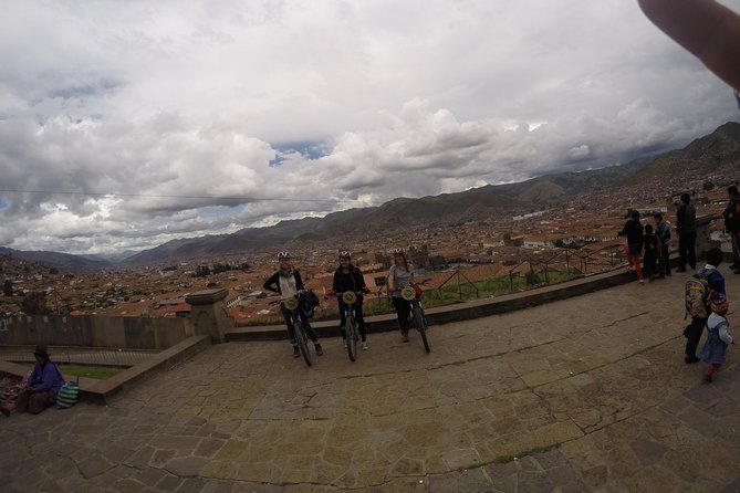 Cusco City Bike Tour - A fast introduction to Cusco on two wheels