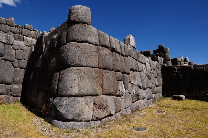 Cusco City Sightseeing and Sacsayhuaman Archeological Park Tour - Puca Pucara, a small outpost with a useful purpose