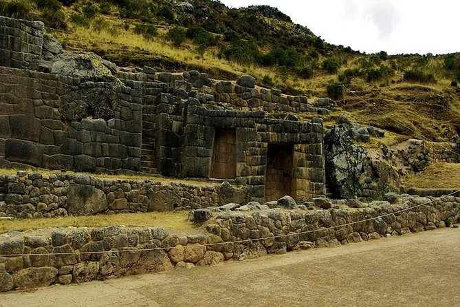 Cusco City Tour Four Ruins in Half-Day - The alpaca sanctuary and the commercial question