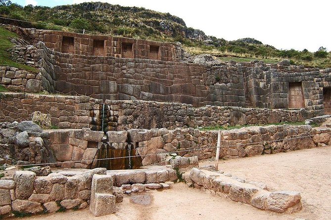 Cusco City Tour - Group Service - Sacsayhuaman and the giant stones above Cusco