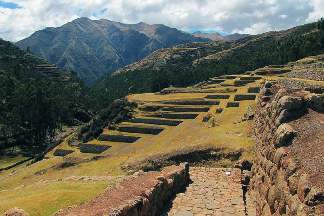 Cusco City Tour with Sacsayhuaman & Inca Sites – Small Group - Puka Pukara: a small checkpoint with a wide view