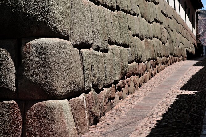 Cusco: Cultural & Historic Walking Tour with Local Drinks - San Blas, Cusco’s artist district