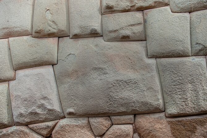 Cusco: Cultural & Historic Walking Tour with Local Drinks - Sapantiana, where colonial and Inca sites meet