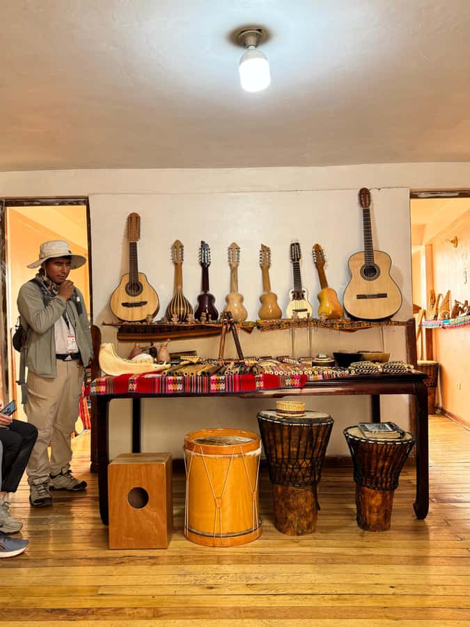 Cusco: Cultural Walking Tour with Local Guide⭐⭐⭐⭐⭐ - Music and the visit to a local luthier