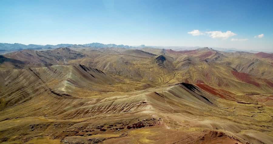 Cusco: Full-Day Palcoyo Rainbow Mountain All-Inclusive Tour - Guides who keep a hard day manageable