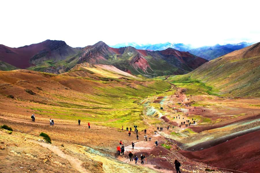 Cusco: Full-Day Rainbow Mountain & Red Valley Trekking Tour - The early road through Quiquijana