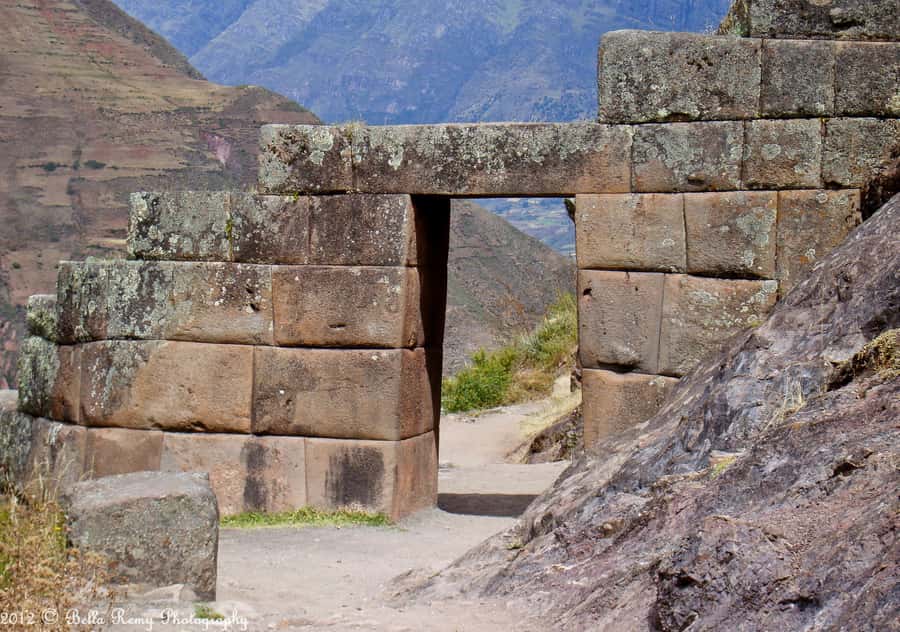 Cusco: Full-Day Sacred Valley and Maras Tour - Pisac combines ruins with a craft market