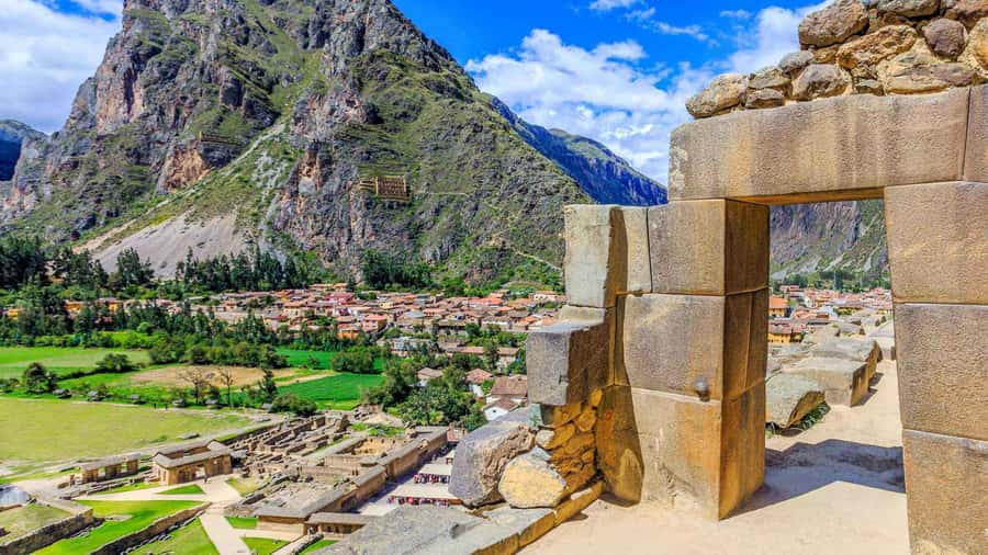 Cusco: Full-Day Sacred Valley History Tour - Urubamba lunch and a midday pause