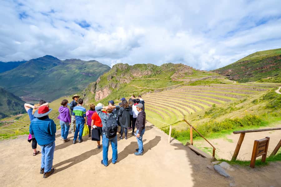 Cusco: Full-Day Tour of The Sacred Valley With Lunch - Morning Pickup and the Road to Pisac