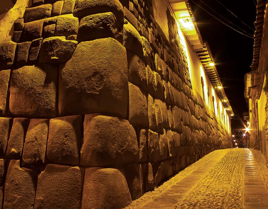 Cusco: Half-Day City Tour - Cusco Cathedral and the final walk to Plaza Mayor