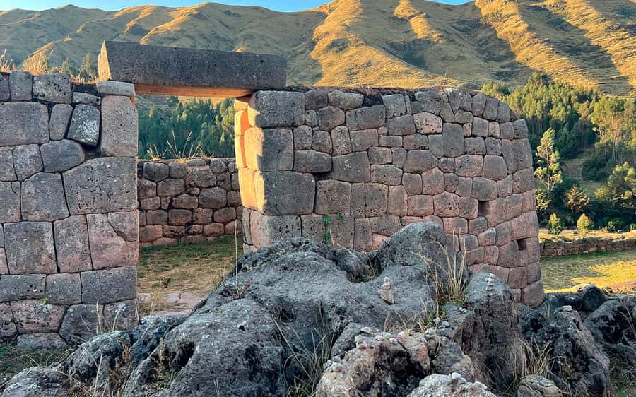Cusco: Half-day city tour with Coricancha + 4 ruins - What the four-hour schedule really feels like