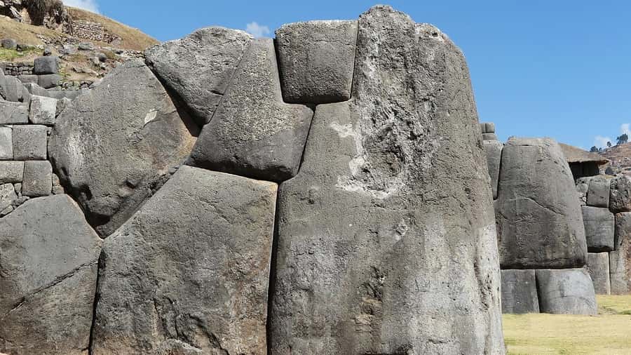 Cusco: Half-Day City Tour with Sacsayhuaman and Q'enco - Puka Pukara and the Inca road system