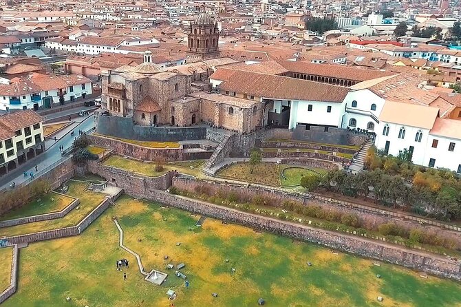 Cusco: Half-Day City Tour with Sacsayhuaman and Qenqo - Qenqo: a ceremonial site carved into rock