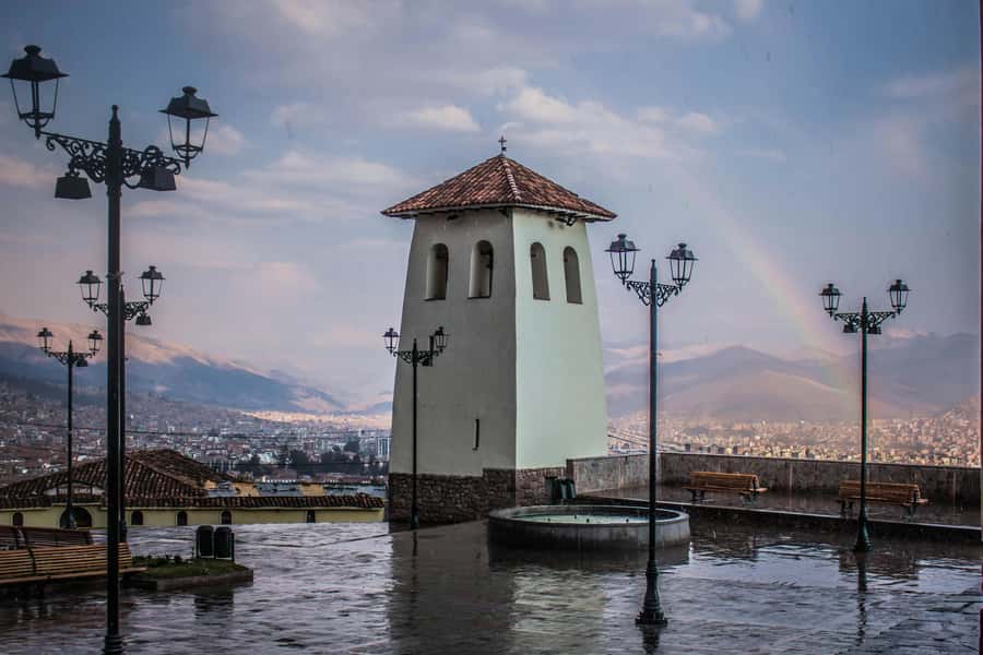Cusco: Historic Walking Tour & Scenic Views with local drink - San Cristobal for the full city view