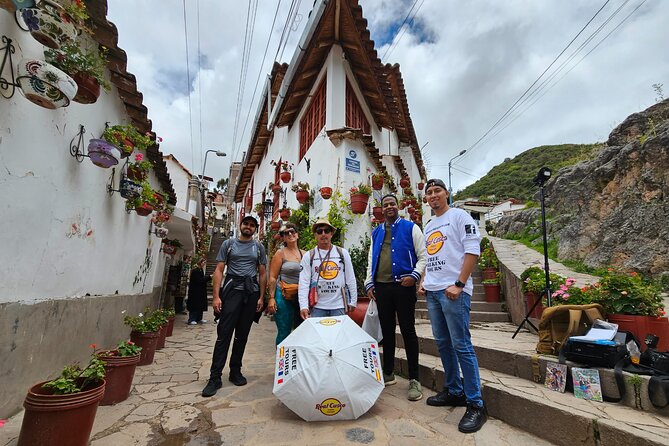 Cusco: Historic Walking Tour with Pisco Sour and Local Music - Hatun Rumiyoc Street and its famous stonework