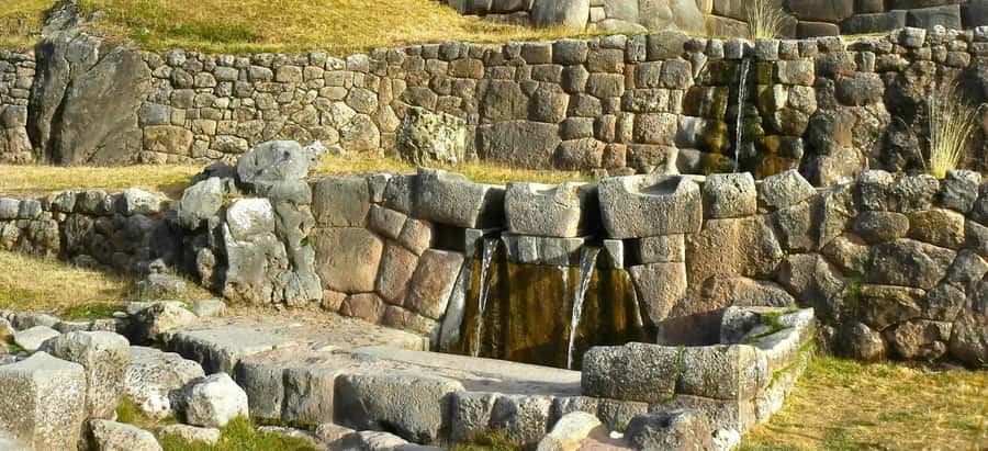 Cusco: Historical Guided City Tour with 4 Inca Ruins - Qenqo: ceremony, stone, and unanswered questions