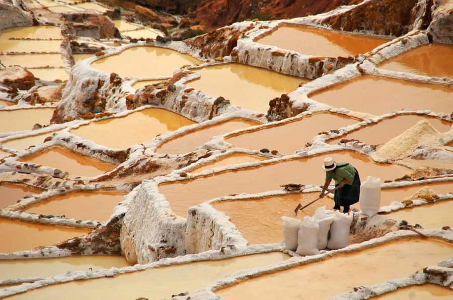 Cusco: Moray, Maras Salt Mines, and Chinchero Weavers Tour - Is $14 really good value?