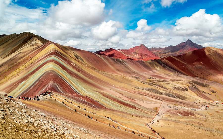 Cusco: Mountain of 7 colors Vinicunca and the Red Valley (optional) - Why Vinicunca is worth the early alarm