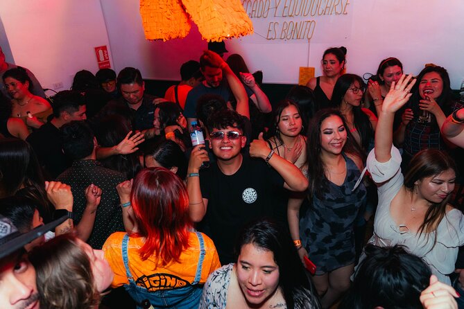 Cusco Pub Crawl: Bar Tour, Drinks And Club with no waiting lines - Meeting in San Blas at 9:00 pm