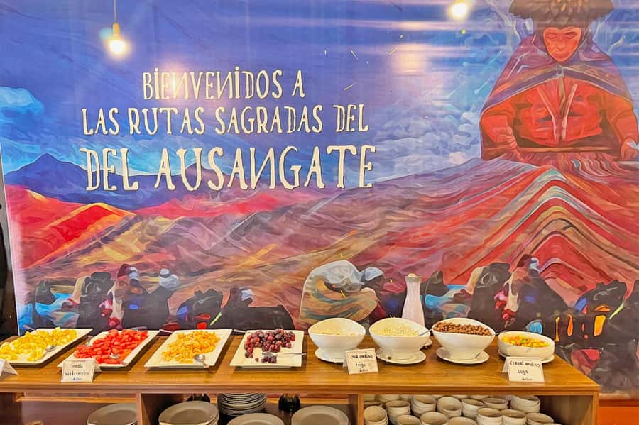 Cusco: Rainbow Mountain and Red Valley Day Trip with Meals - The two-hour ride to Cusipata