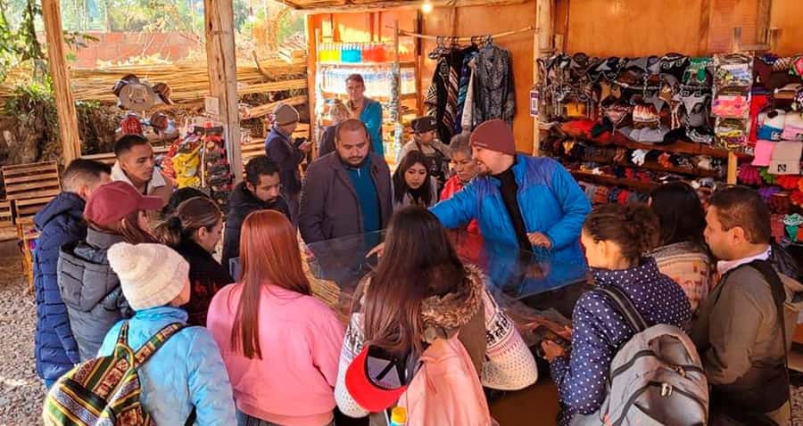Cusco: Rainbow Mountain & Red Valley tour with Meals - The 3:30 AM pickup and the road to Cusipata