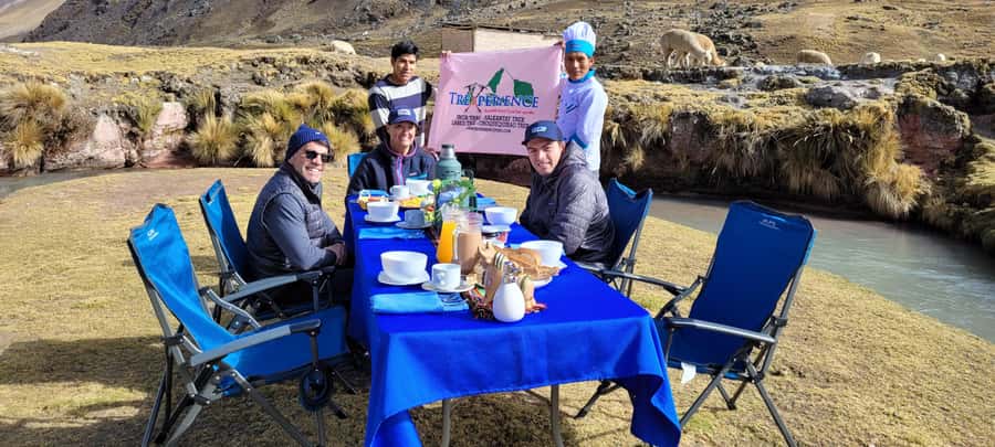 Cusco: Rainbow Mountain & Red Valley Tour with Picnic meals - Who should book this experience
