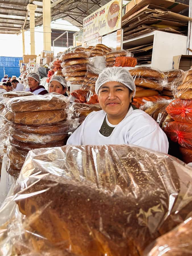 Cusco's historical tour and San Pedro Market bites - What the guide adds to the route