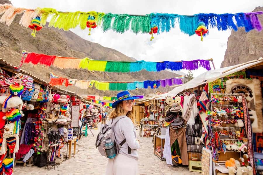 Cusco: Sacred Valley, Pisac, Ollantaytambo, Salt Mines Moray - Chinchero, where weaving is part of the story
