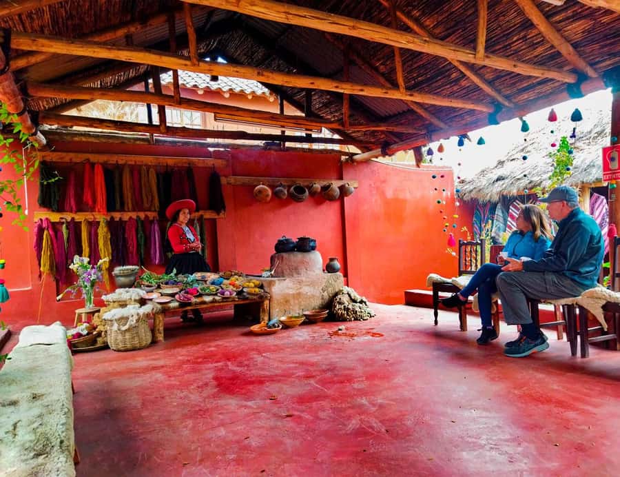 Cusco:Sacred Valley Pisaq,Ollantaytambo,Chinchero with Lunch - Ollantaytambo shows Inca engineering at full scale