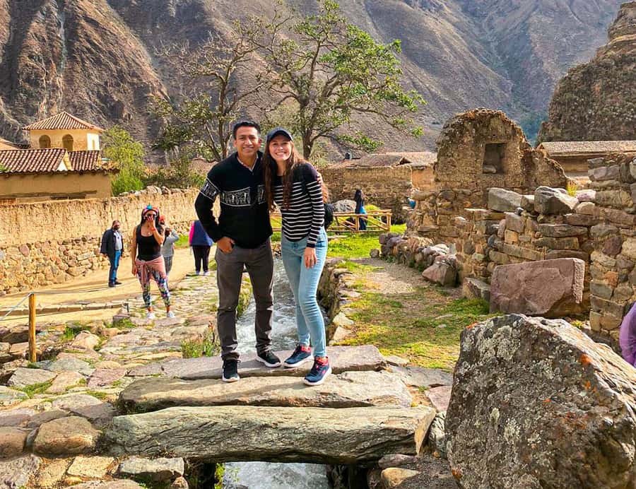 Cusco:Sacred Valley Pisaq,Ollantaytambo,Chinchero with Lunch - Chinchero connects ruins with living textile skills