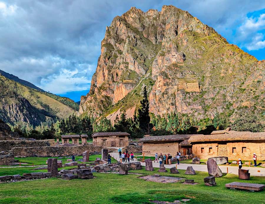 Cusco:Sacred Valley Pisaq,Ollantaytambo,Chinchero with Lunch - The guide can make or break the day