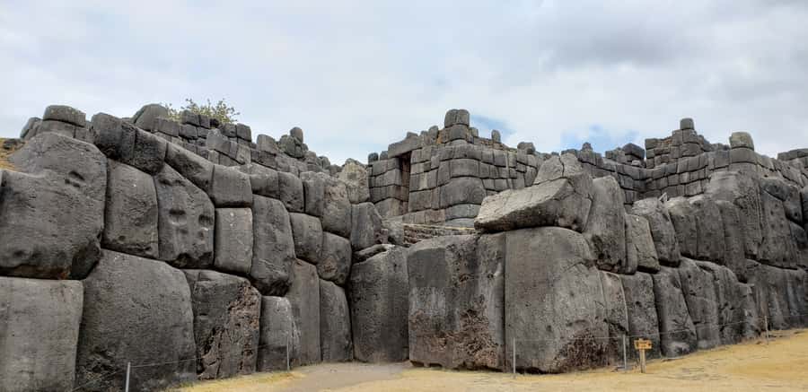 Cusco: Sacsayhuaman Guided Tour and 1-Hour Horseback Ride - Why this four-hour combination works