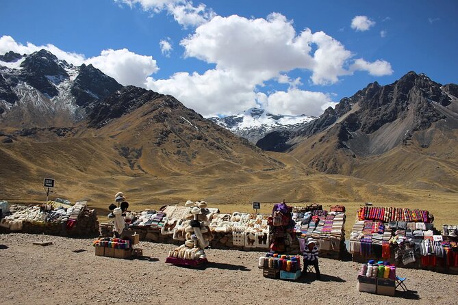 Cusco: Scenic Sun Route to Puno with Buffet Lunch - Pucará and the Lithic Museum
