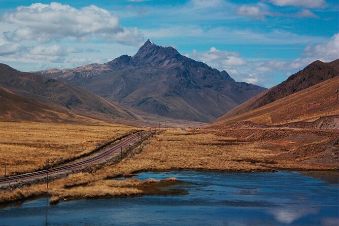 Cusco: Scenic Sun Route to Puno with Buffet Lunch - Comfort, group size, and the long road