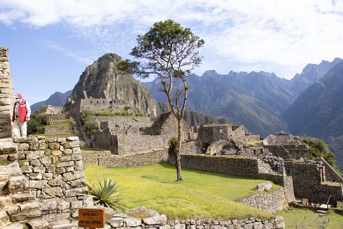 Cusco to Machu Picchu Full-Day Tour : Vistadome & Observatory Train - Inside Machu Picchu with a private guide