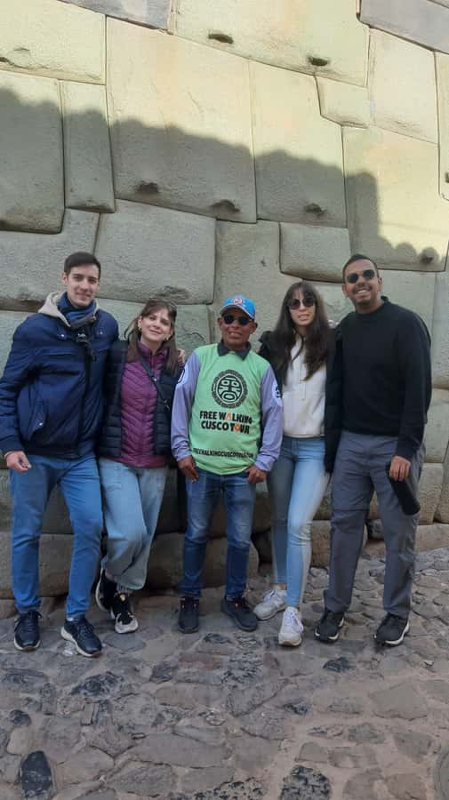 Cusco: Walking Tour with a Local Guide - Starting between Calle del Medio and the Plaza de Armas