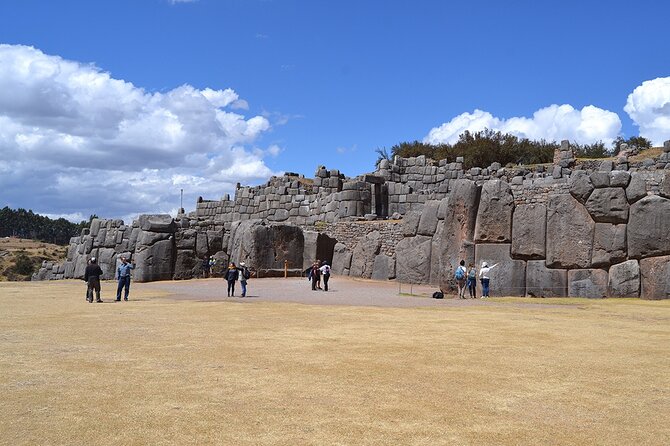 Cuzco City Tour and Archaeological Ruins in Half Day - Puka Pukara: a red fortress beside the road