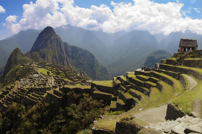Day Trip to Machu Picchu By Train - The 30-minute bus up to the sanctuary