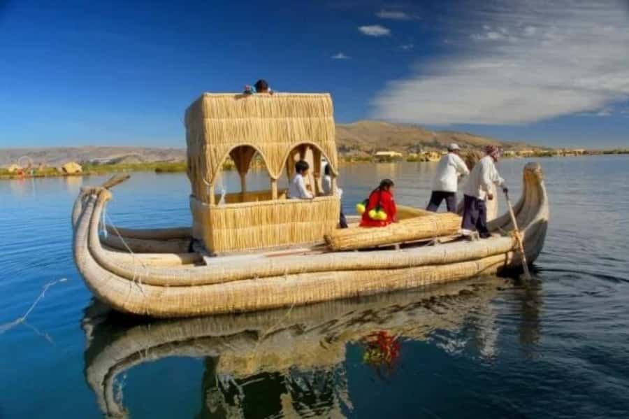 Day Trip to Uros Floating Islands and Amantani Island - Meeting the Uros people on reed islands