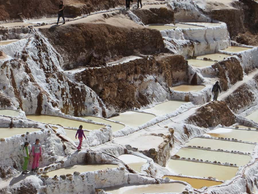 Desde Cusco: Moray Salinas de Maras y Tejedores de Chinchero - Maras salt pools: an old system on a mountainside