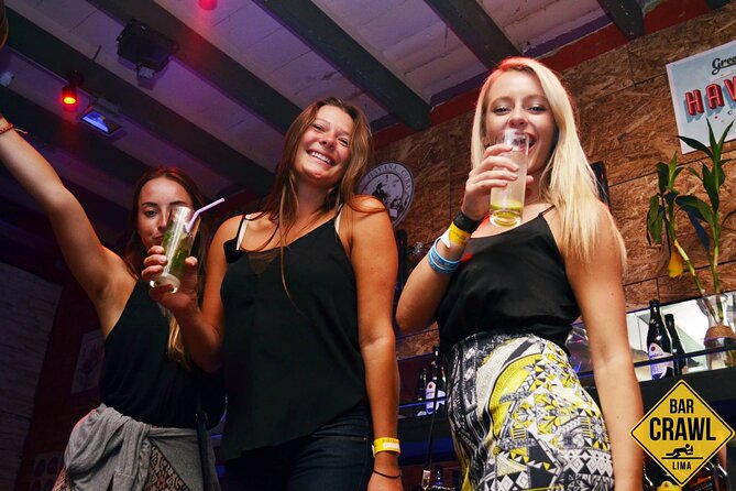 Discover Miraflores nightlife with Bar Crawl Lima - Starting at Parque Kennedy at 8:30 p.m.